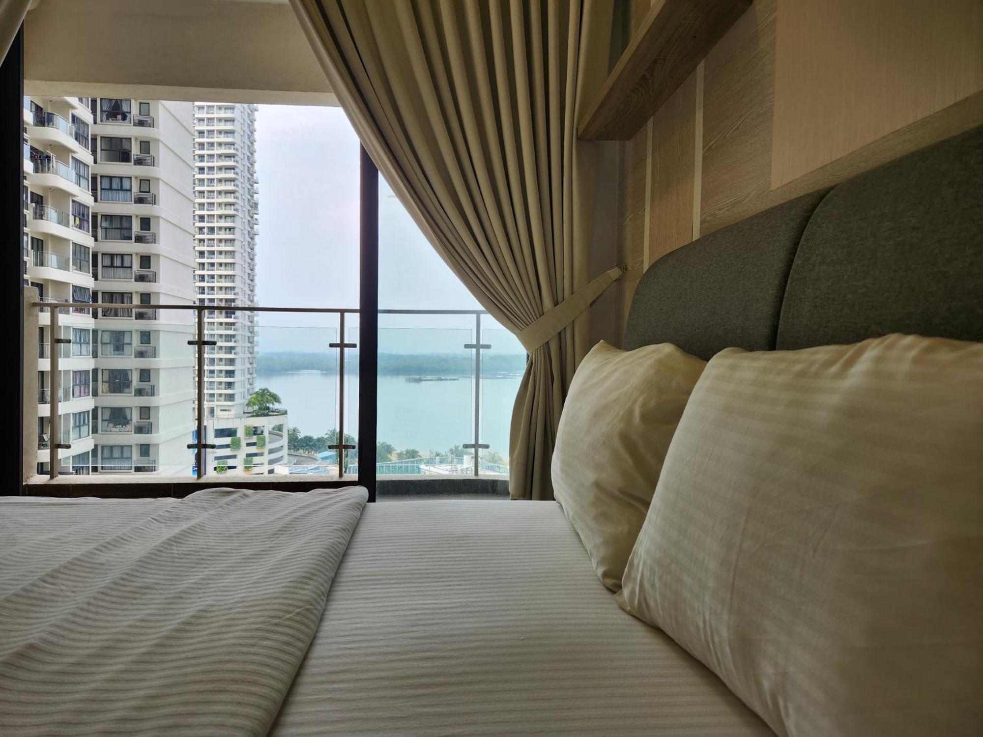 Country Garden Danga Bay By Widebed Jb Hotel Johor Bahru Exterior photo